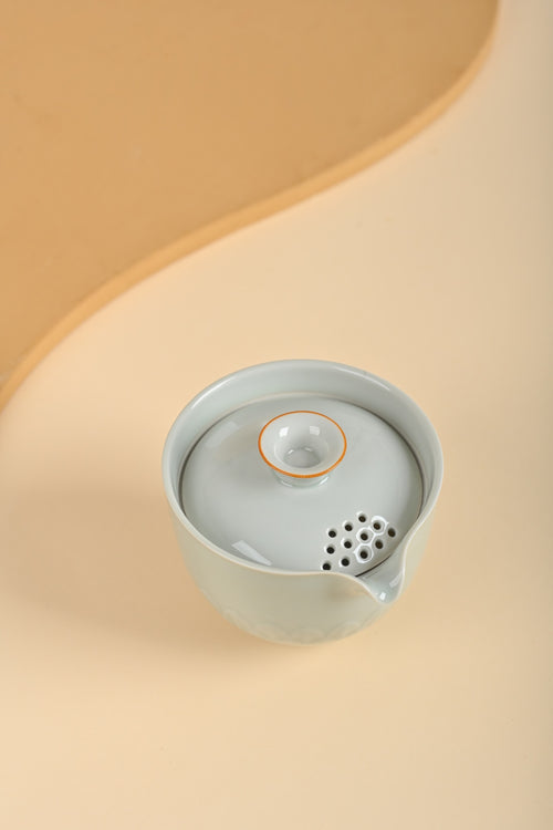 Organic White Tea brewed tea set